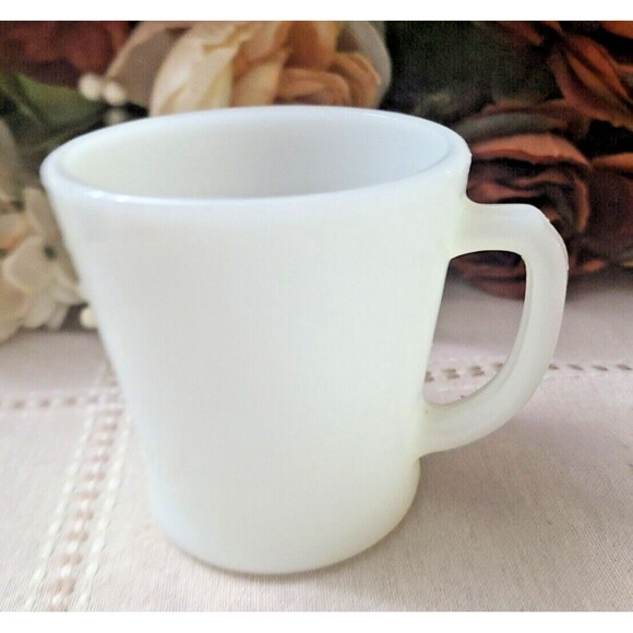 Anchor Hocking Fire King Milk Glass Mug - Picture 2 of 5